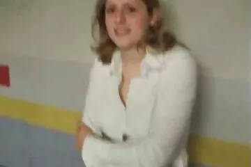 Rablás után rabló maszturbációja. faszos kép