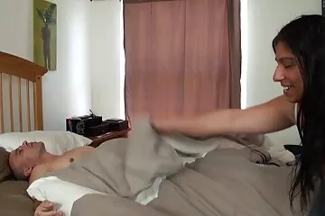Mit kell csinálni az néger pénisz erdőben? Ride the Dick!.