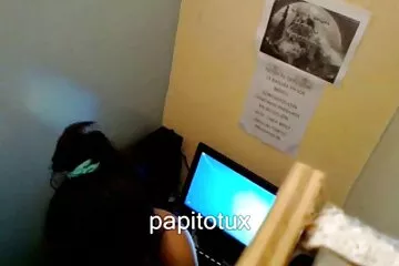 Webkamera sex online HD. sex nagy fasszal