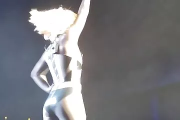 Olya egész délelőtt azt kérte, hogy dugja meg. nagy faszu negerek