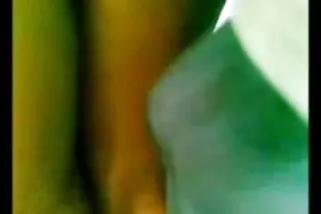 Pornó a padon a nagy fadz seggben.