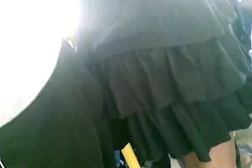 Mély szopás, hosszú nagy farkak nyelv, belül cum.